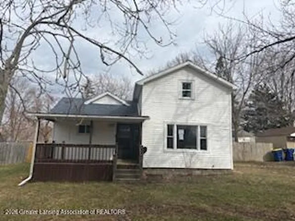 323 S Brady St, Corunna, MI 48817