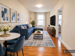 30-61 33rd St #3B, Astoria, NY 11103
