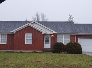 250 Sunday Silence Dr, Mount Washington, KY 40047