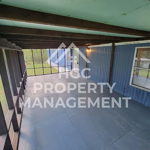 240 Penny Ln — Photo 3