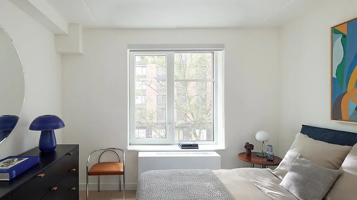 445 Gerard Avenue — Photo 3