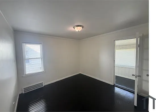 16077 Fairmount Dr — Photo 8