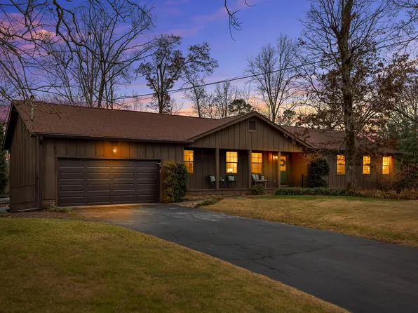 2536 Cross Winds Ln, Chattanooga, TN 37421