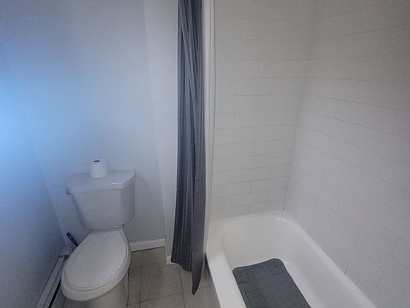 5th image of 1532 S Broad St #3B