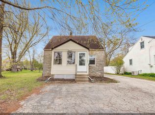 512 E Allouez Ave, Green Bay, WI 54301