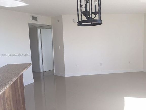 5th image of 219 NW 12th Ave APT 408