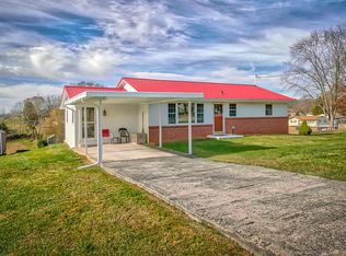 213 Lincoln Ave, Church Hill, TN 37642