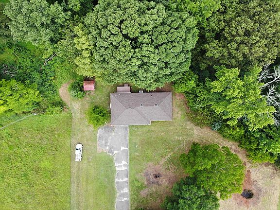 2nd image of 915 County Road 51