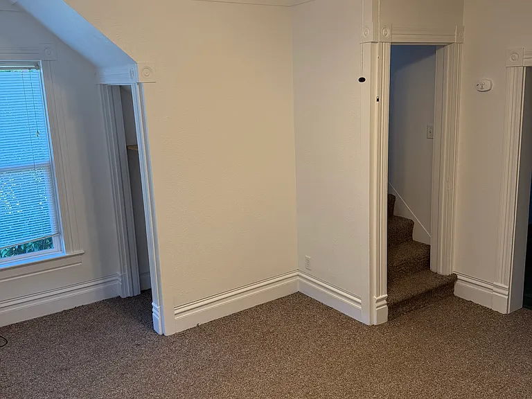 935 Worden Ave #1 — Photo 9