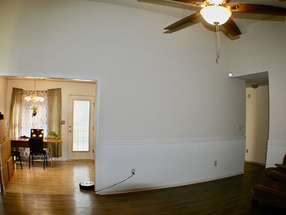 4th image of 112 Englewood Ct