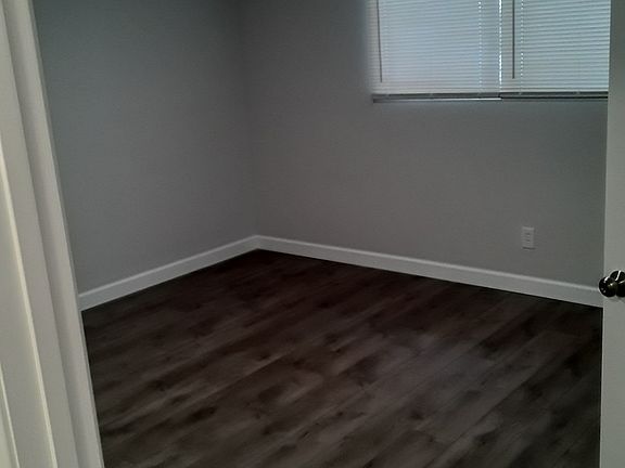 4th image of 4430 Crilly Dr