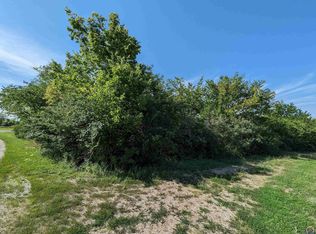 6657 Crescent Rim Dr, Ozawkie, KS 66070