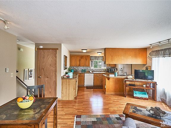 3rd image of 43810 SE 139th St