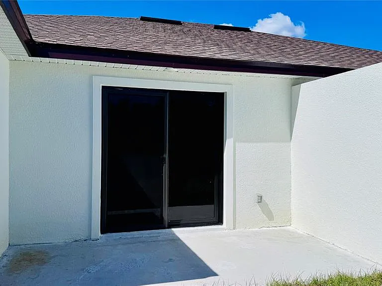 240 Organ St — Photo 13