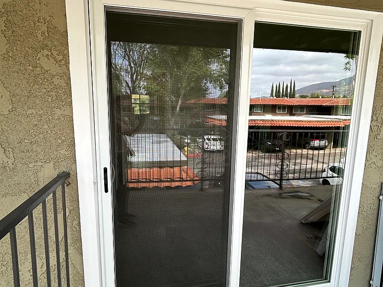 1586 Border Ave #C — Photo 23