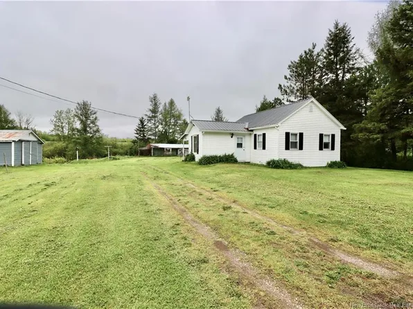 12 Goddard Rd, Salisbury, NB E4Z 3S8