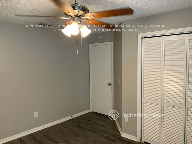 826 Walsingham Way — Photo 11