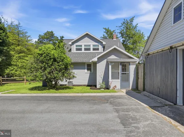 700 Harrisburg Pike, Dillsburg, PA 17019