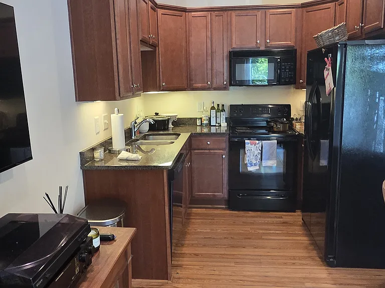 764 Charles Allen Dr NE #5 — Photo 13