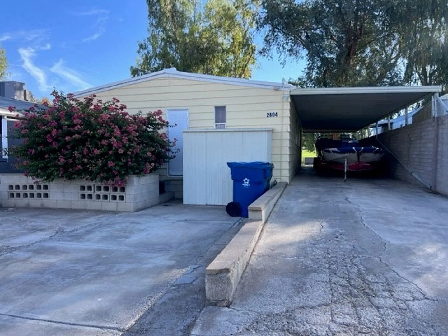 2br Recent Remodeled Cozy Cottage On The Golf Course-Near Colorado River-Rotary Park! — Photo 2