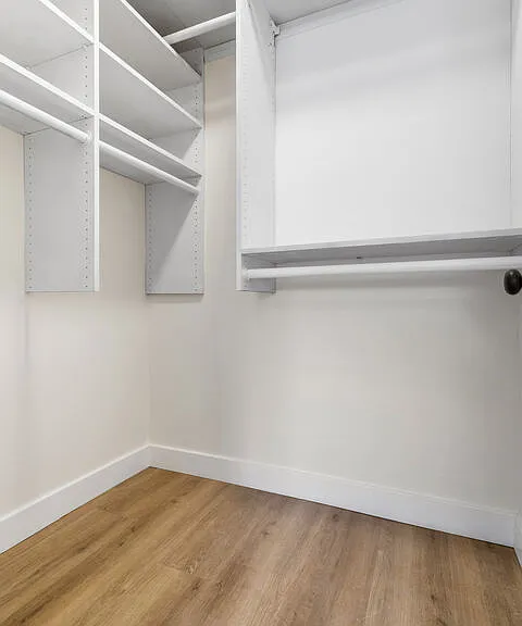 535 W 4th St #110 — Photo 66