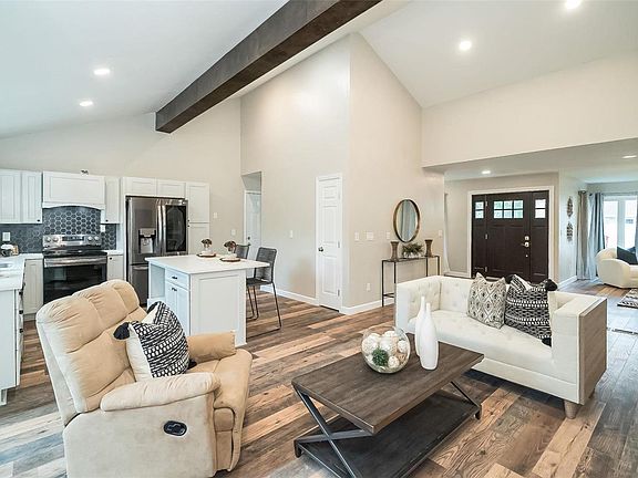 3rd image of 15416 Strollways Dr