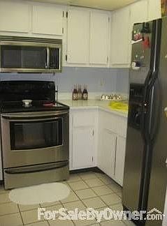 5th image of 3900 NE 18th Ave APT 14