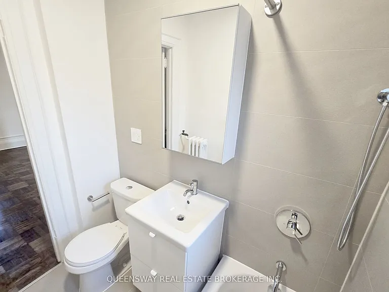 110 Wellesley St E #508 — Photo 13