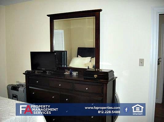 4th image of 3219 Bayard Park Dr