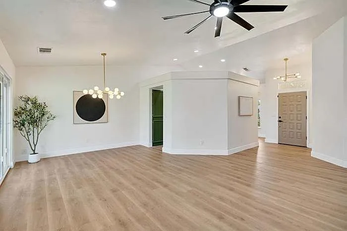 2775 Chianti Ave — Photo 10