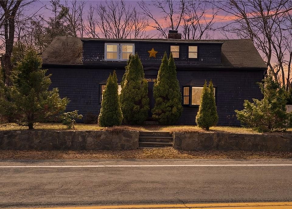 1st image of 237 Spring St