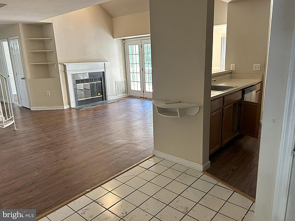 4th image of 9716 Lake Pointe Ct APT 303