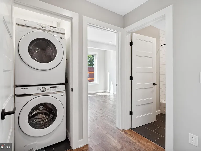 3401 Hamilton St #6 — Photo 33