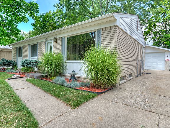 2nd image of 41470 Coolidge St