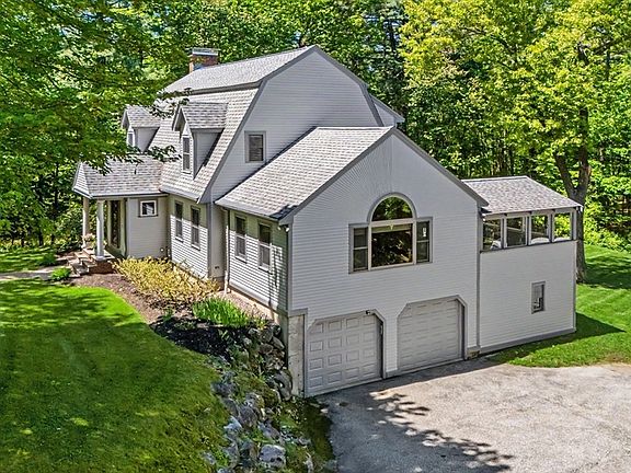 2nd image of 55 Wilson Pond Ln