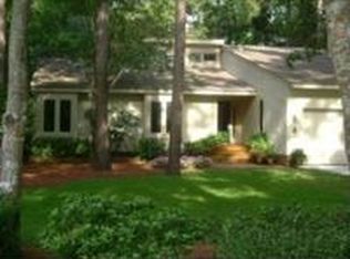 1405 Chip Shot Dr, Morehead City, NC 28557