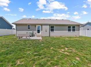 2755 Claremont Dr, Beloit, WI 53511