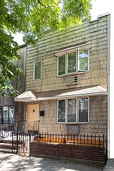 94 1/2 Guernsey Street in Greenpoint