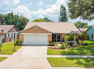 8703 Hampden Dr, Tampa, FL 33626