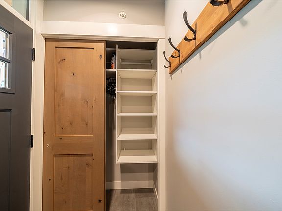 4th image of 5045 Valley Dr #14