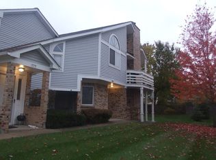 1271 Ranchview Ct, Buffalo Grove, IL 60089