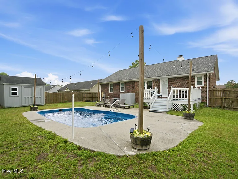 7228 Quail Woods Rd — Photo 31