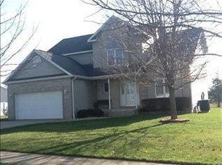 10 Stonegate Dr, Valparaiso, IN 46385