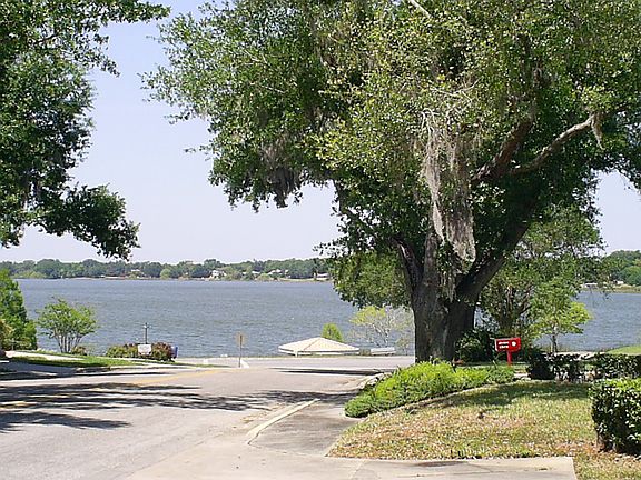 Lake Howard