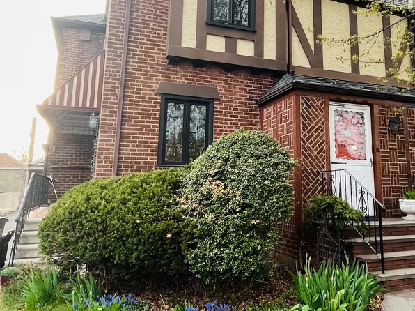 (undisclosed Address), Flushing, NY 11358