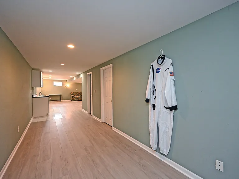 8097 Winding Creek Ct — Photo 45