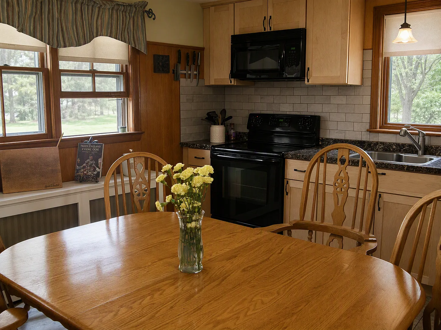 2 bed, 1150 sqft, $2,080 — Photo 4