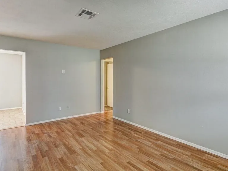 347 W Cedar Dr — Photo 8