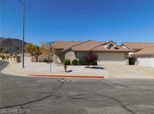 124 Park Ridge Ln, Henderson, NV 89002