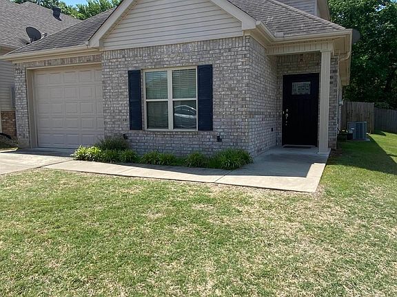3rd image of 138 Sunflower St